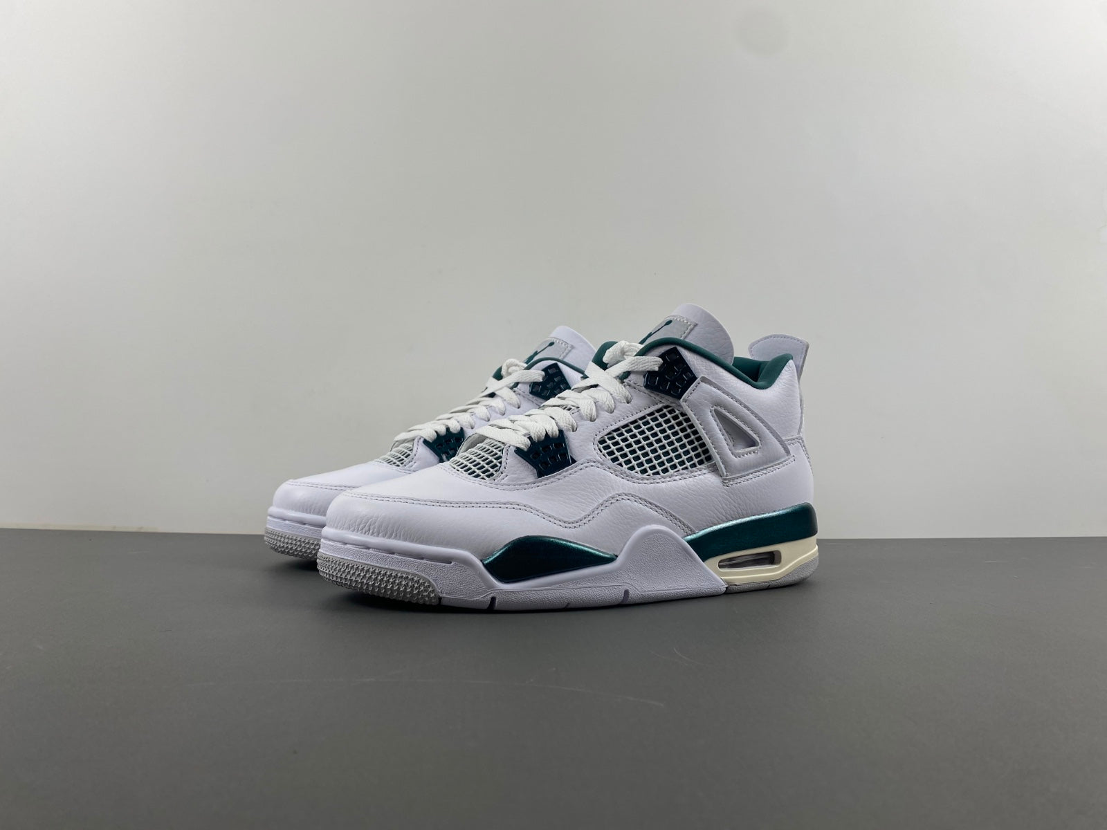 Air Jordan 4 Retro Oxidized Green