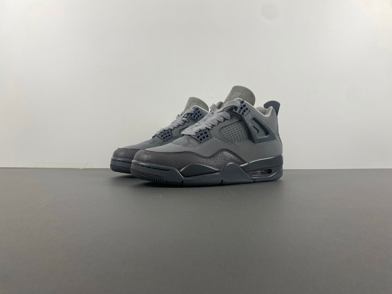 Air Jordan 4 Retro Wet Cement