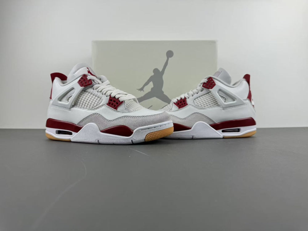 Air Jordan 4 Retro SP Varsity Red Friends & Family