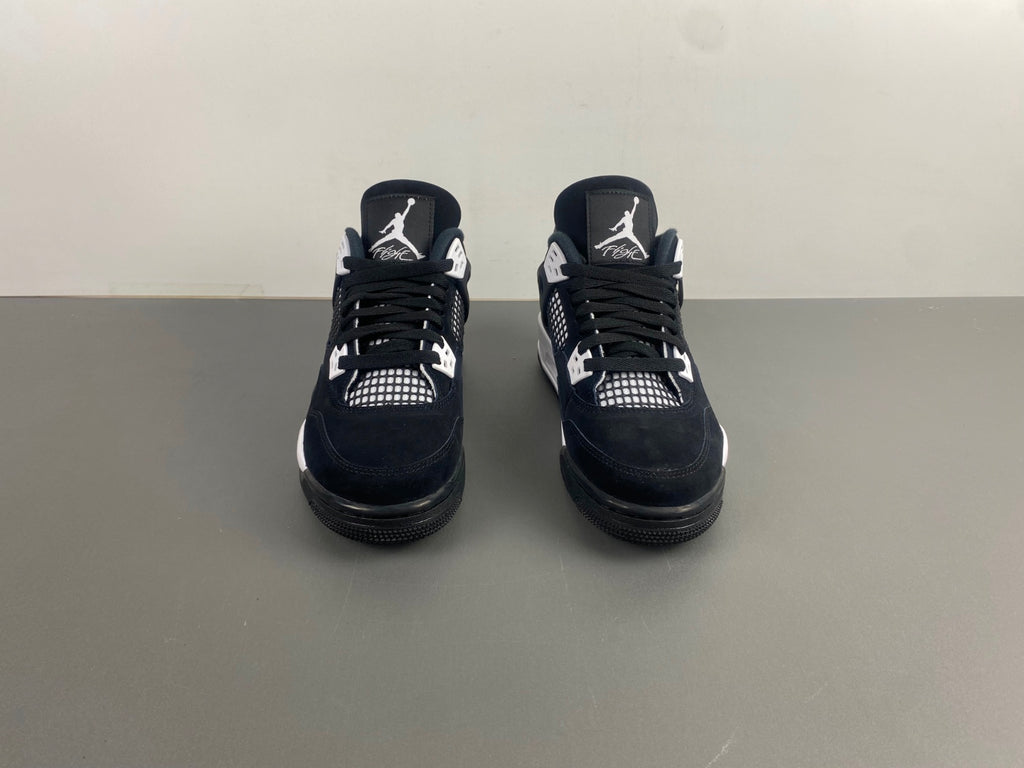 Air Jordan 4 Retro White Thunder