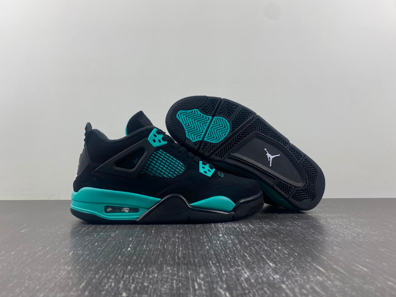 Air Jordan 4 Retro Tiffany