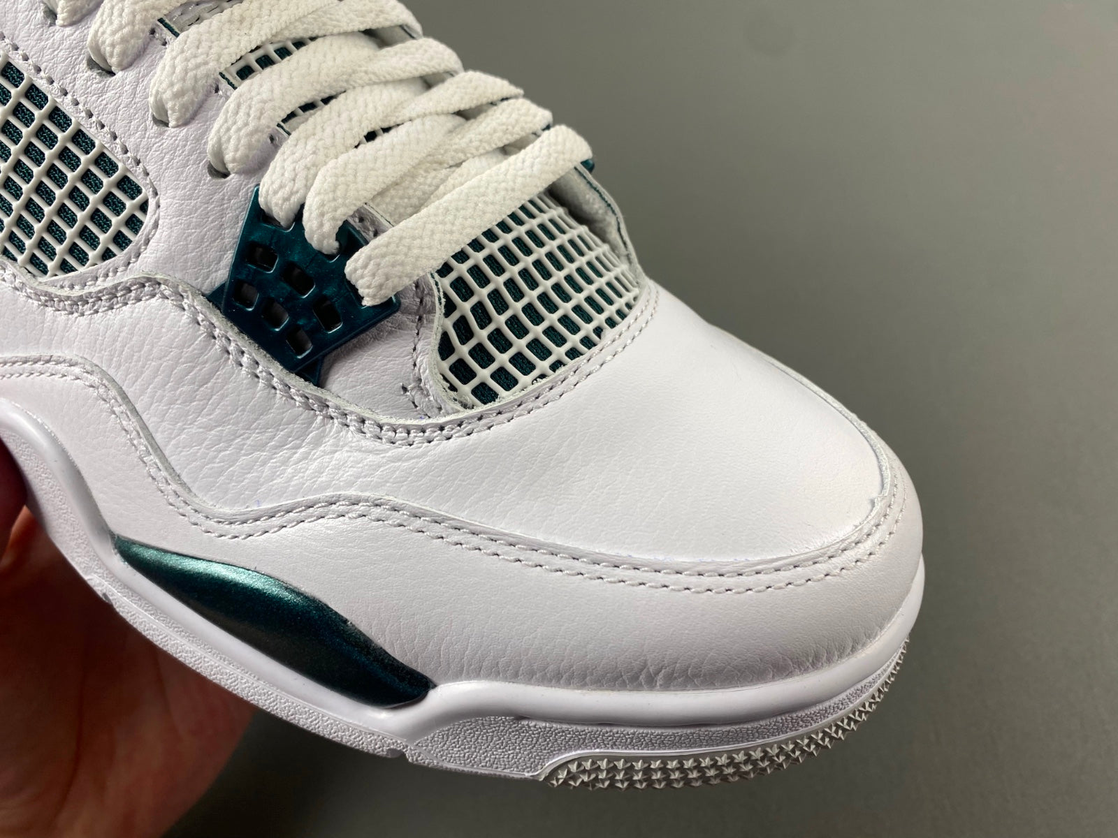 Air Jordan 4 Retro Oxidized Green