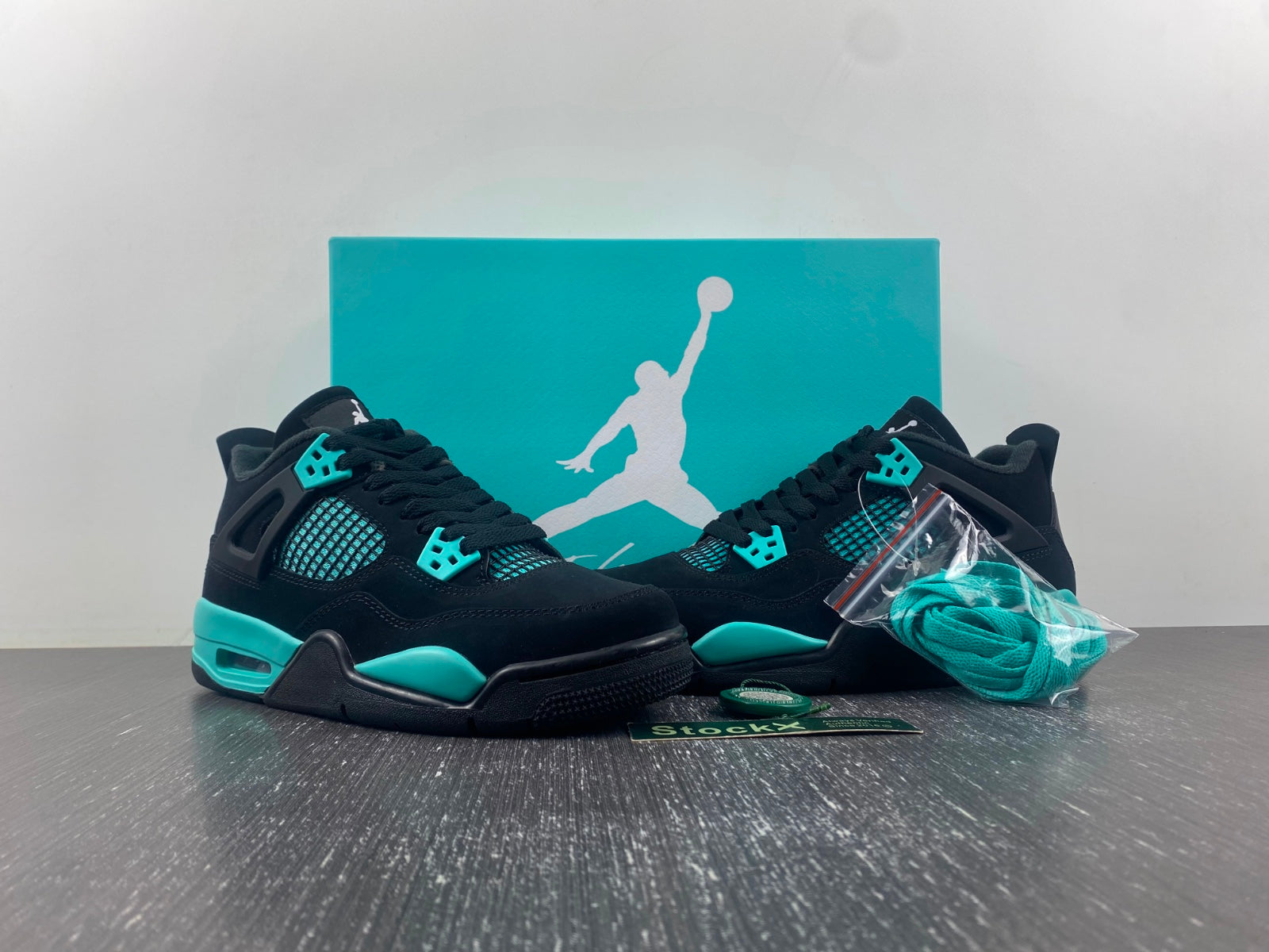 Air Jordan 4 Retro Tiffany