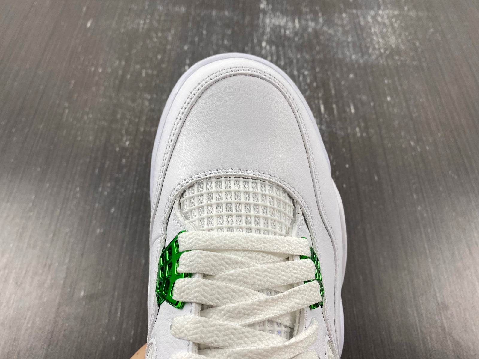 Air Jordan 4 Metallic Green