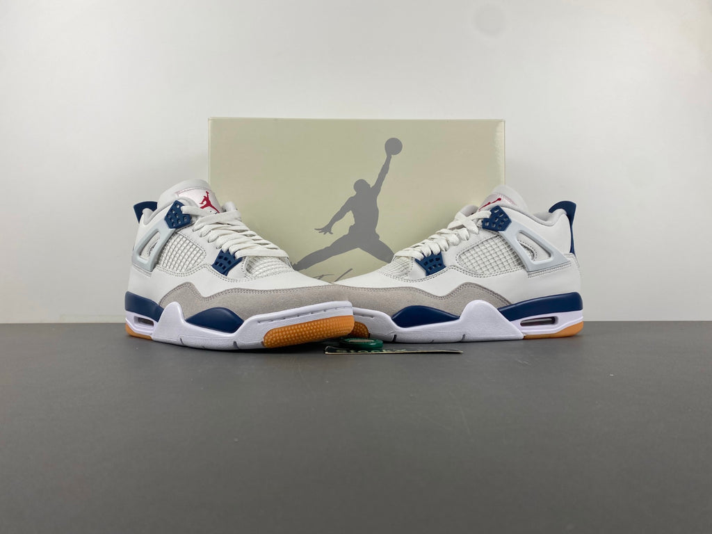 Air Jordan 4 Retro Navy