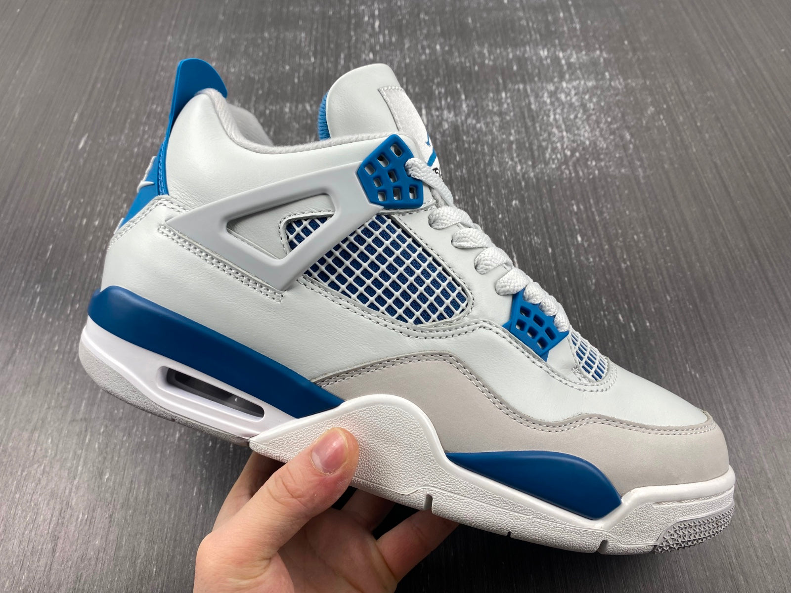 Air Jordan 4 Retro Military Blue