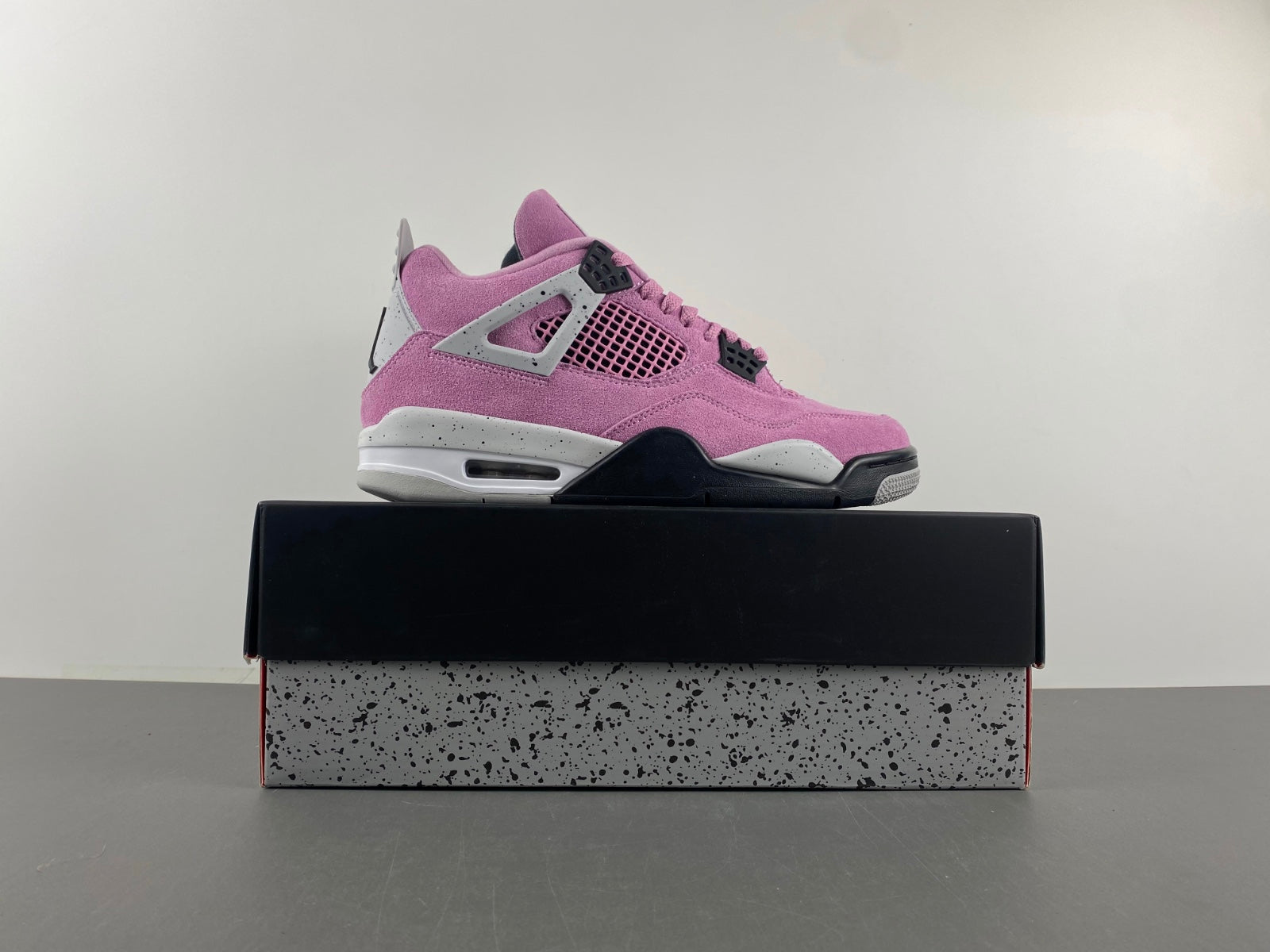 Air Jordan 4 Retro Orchid (wmns)