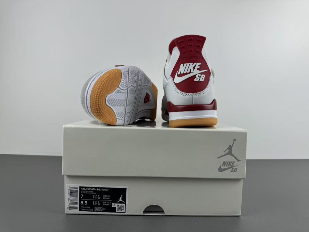Air Jordan 4 Retro SP Varsity Red Friends & Family