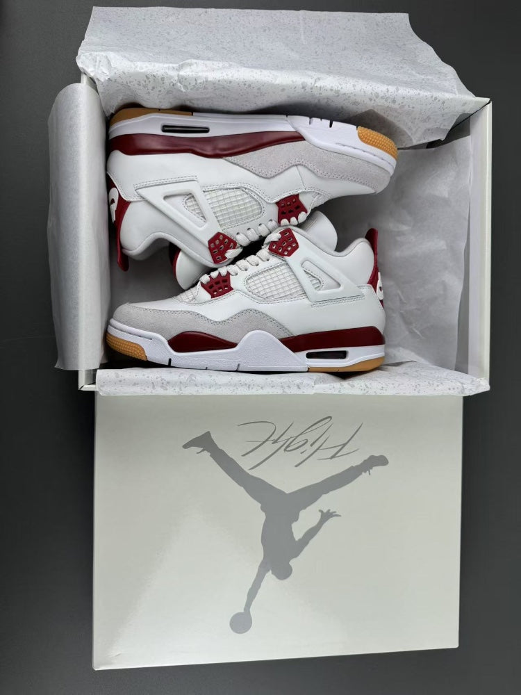 Air Jordan 4 Retro SP Varsity Red Friends & Family