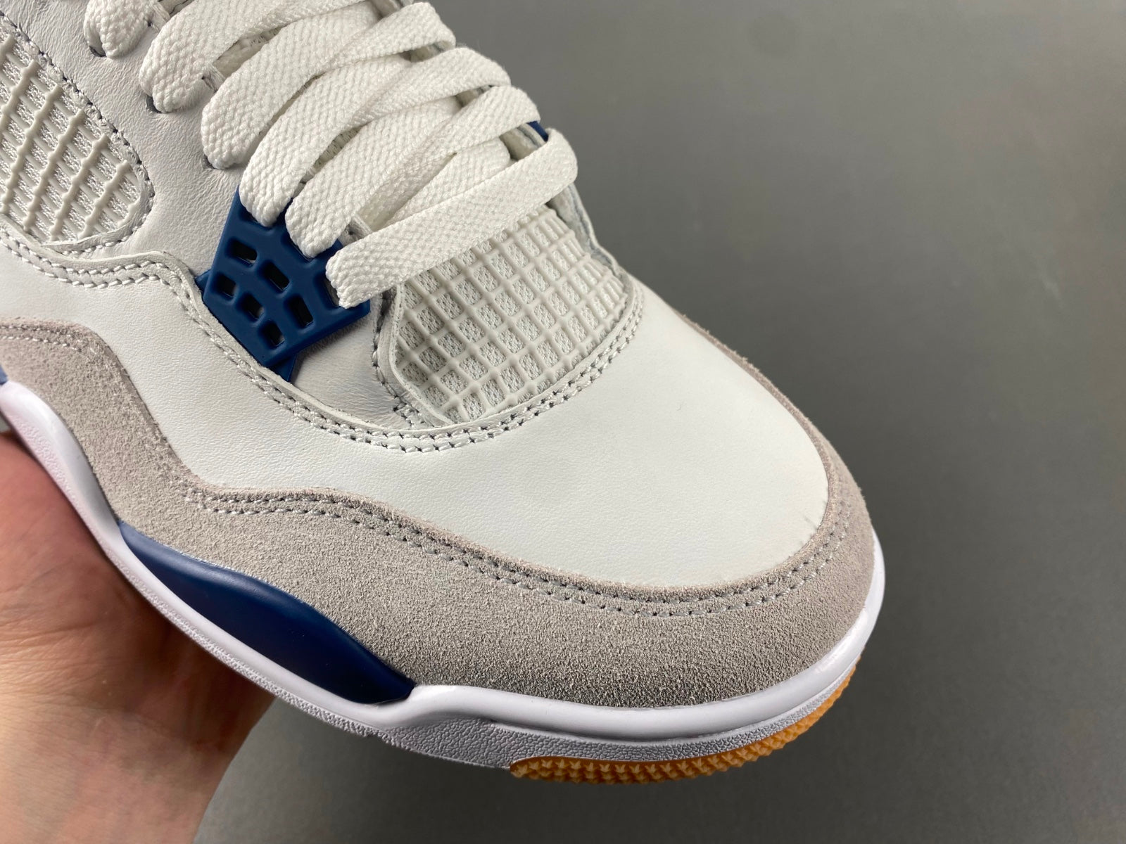 Air Jordan 4 Retro Navy
