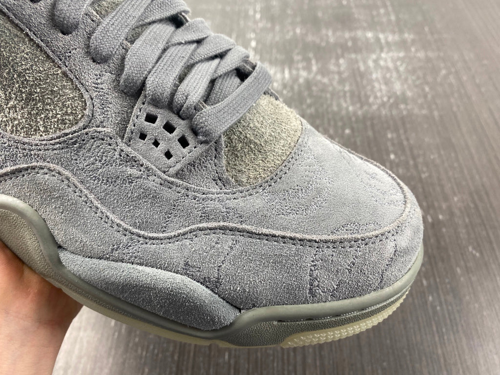 Air Jordan 4 Retro Kaws