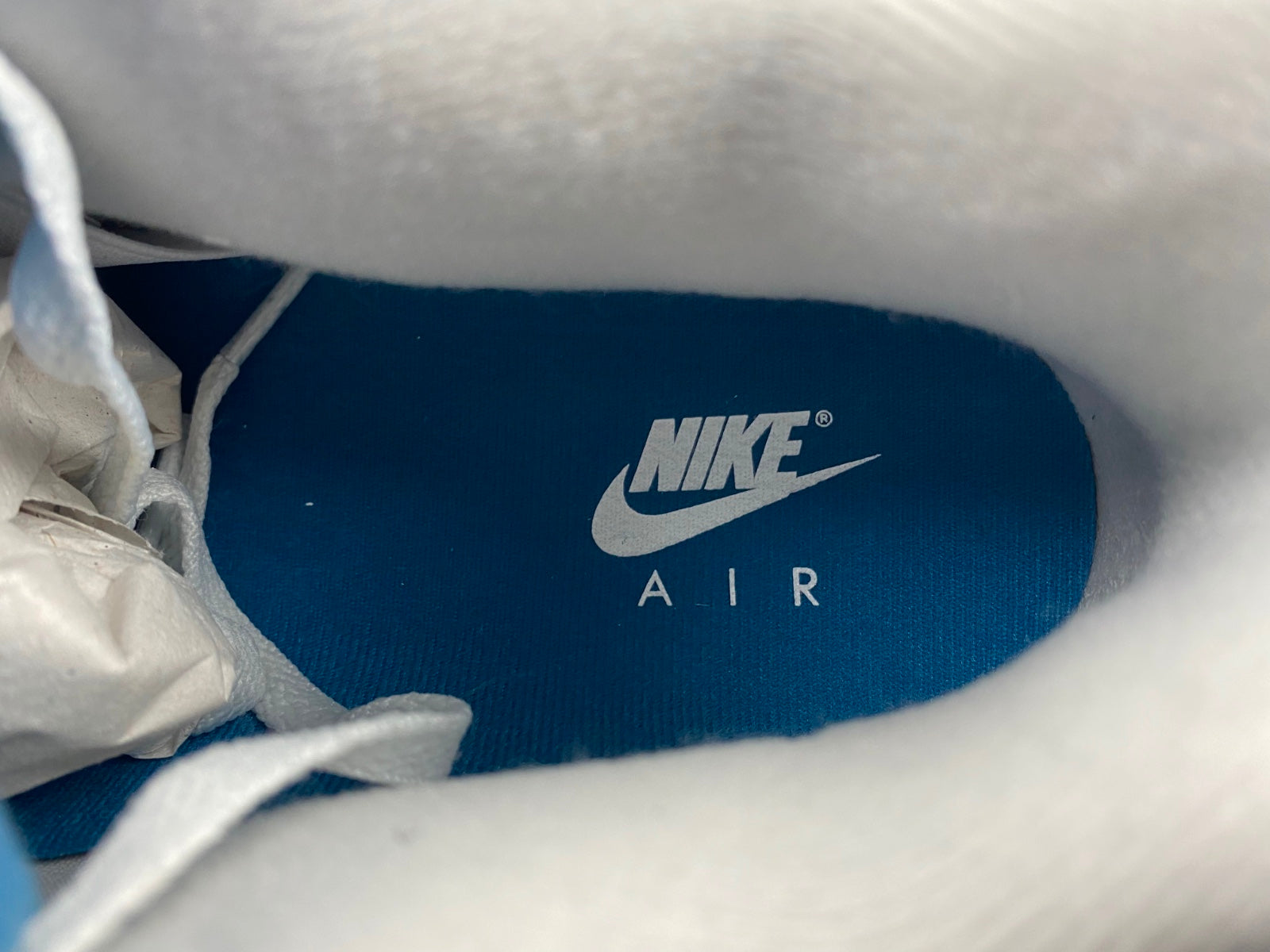 Air Jordan 4 Retro Military Blue