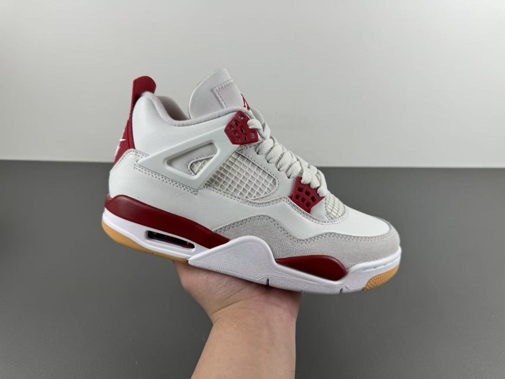 Air Jordan 4 Retro SP Varsity Red Friends & Family