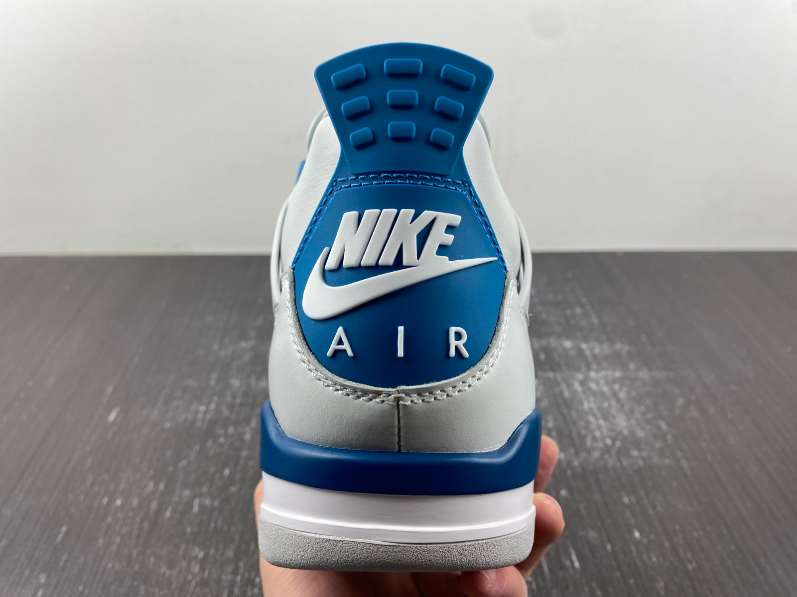 Air Jordan 4 Retro Military Blue