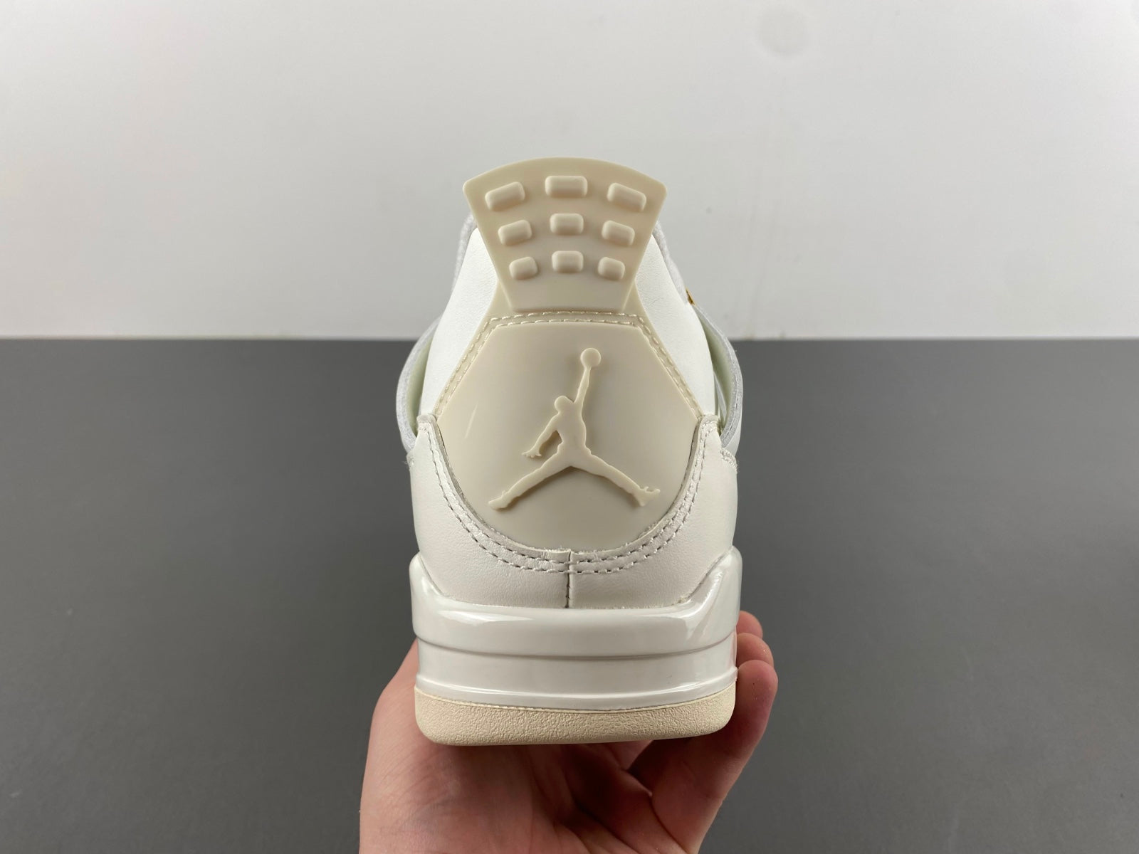 Air Jordan 4 Retro Metallic Gold