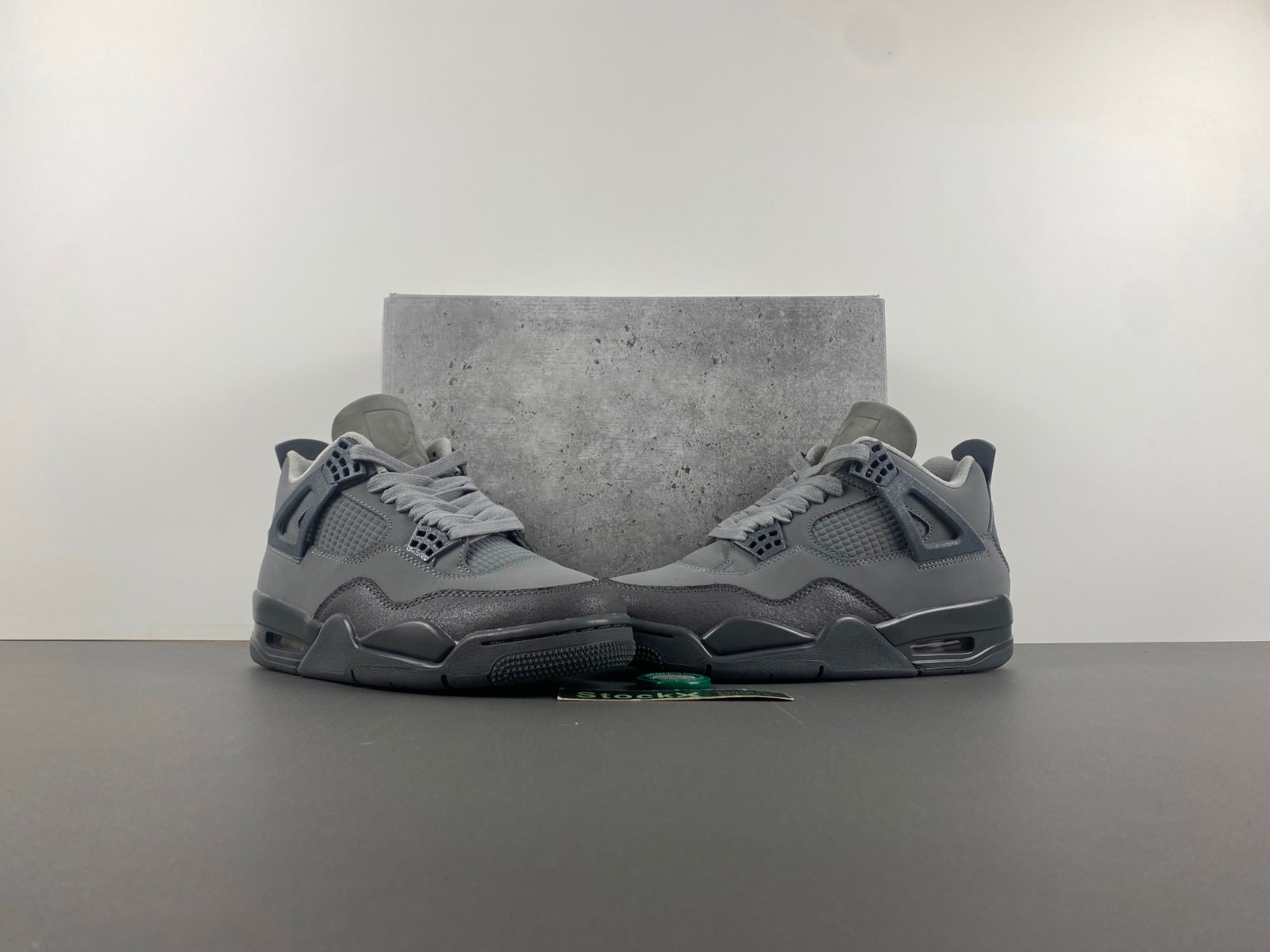 Air Jordan 4 Retro Wet Cement