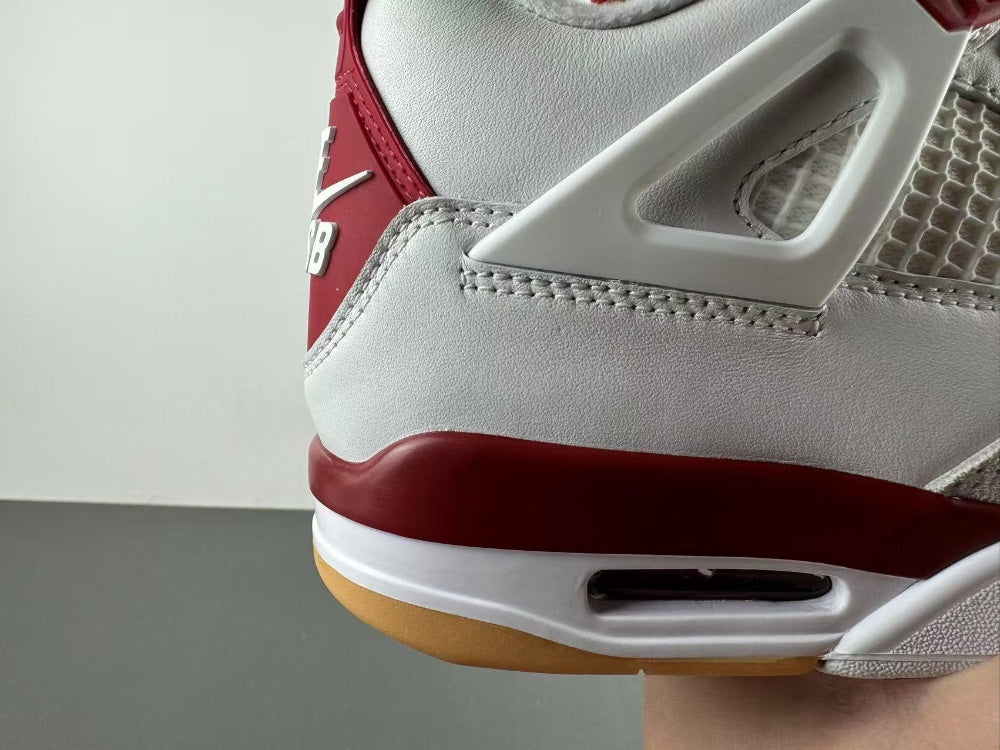 Air Jordan 4 Retro SP Varsity Red Friends & Family