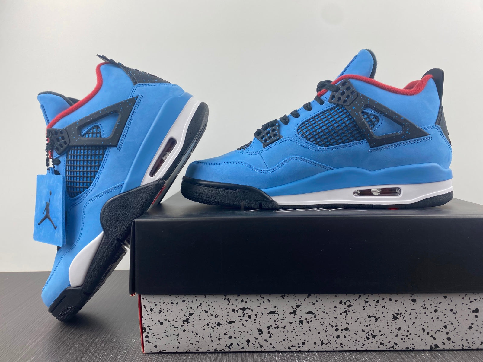 Jordan 4 Retro Travis Scott Cactus Jack