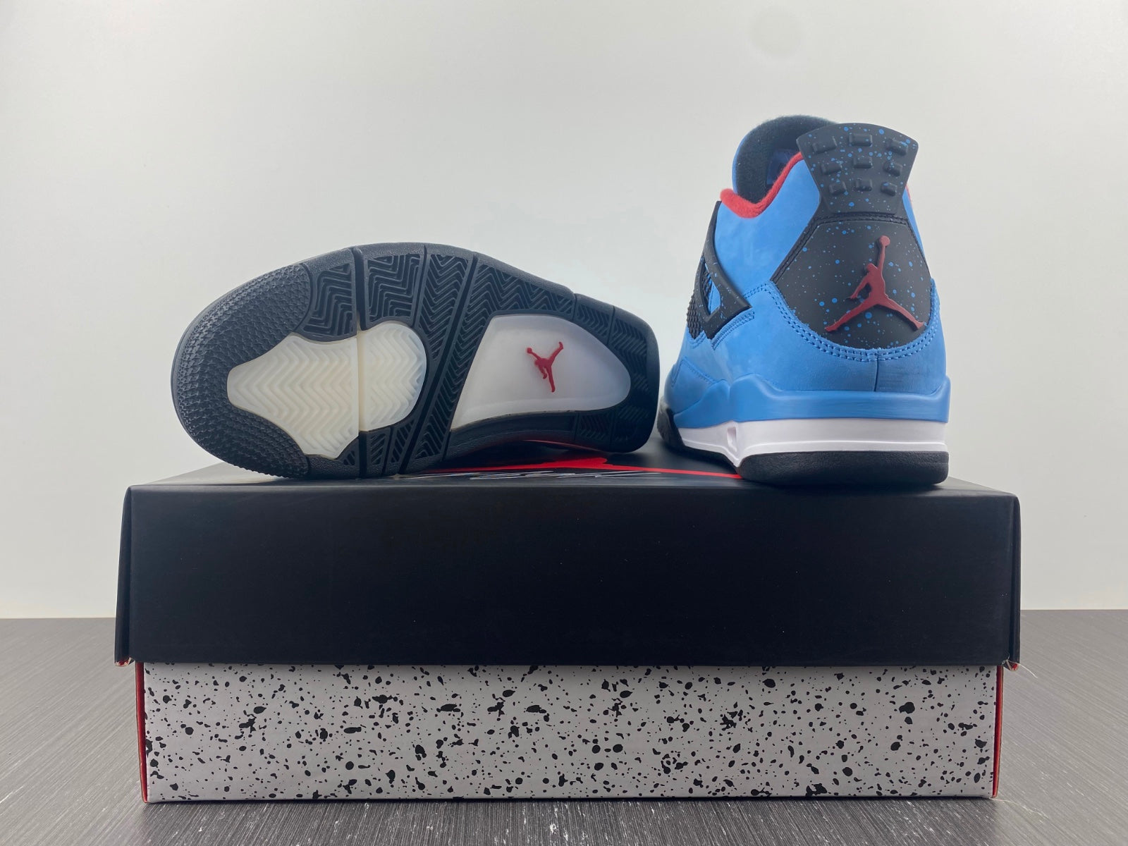 Jordan 4 Retro Travis Scott Cactus Jack
