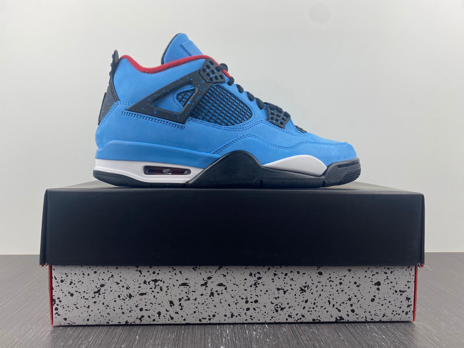 Jordan 4 Retro Travis Scott Cactus Jack