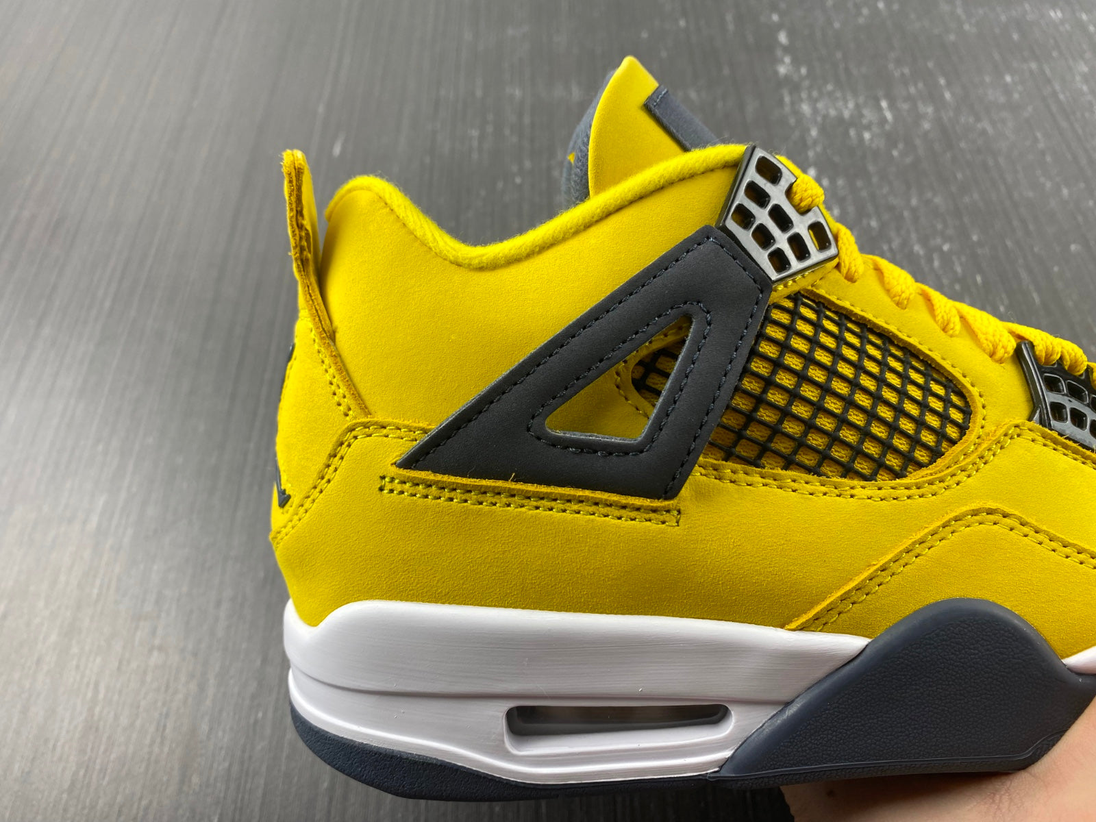 Air Jordan 4 Retro Lightning