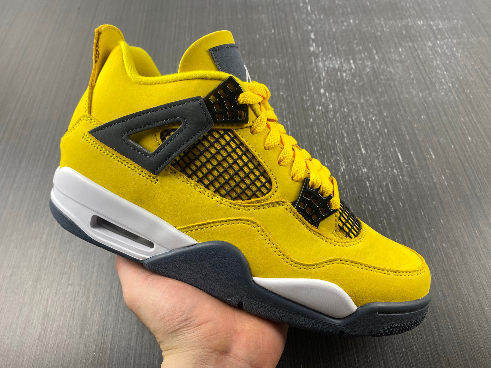 Air Jordan 4 Retro Lightning