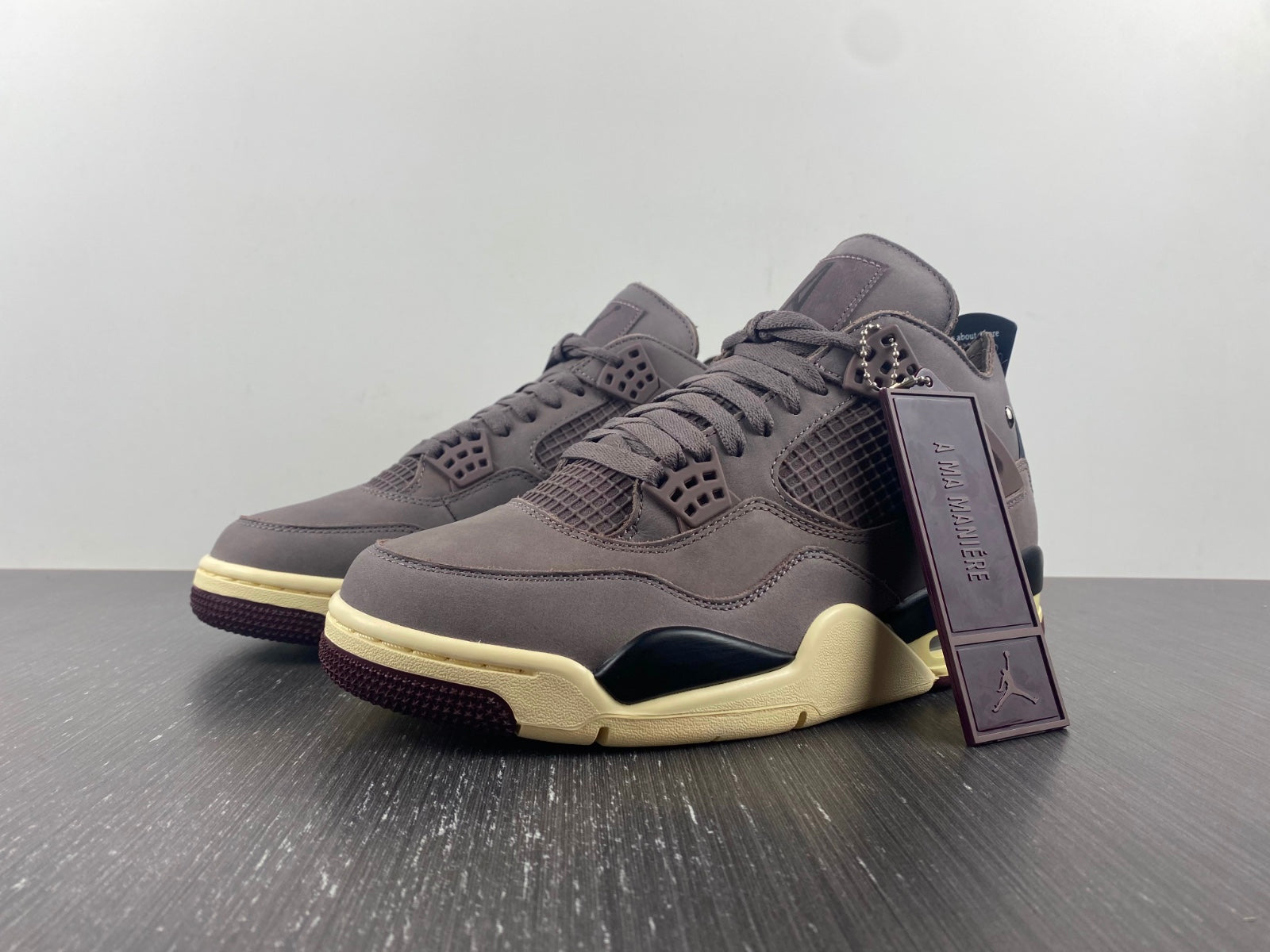 Air Jordan 4 Retro A Ma Maniére