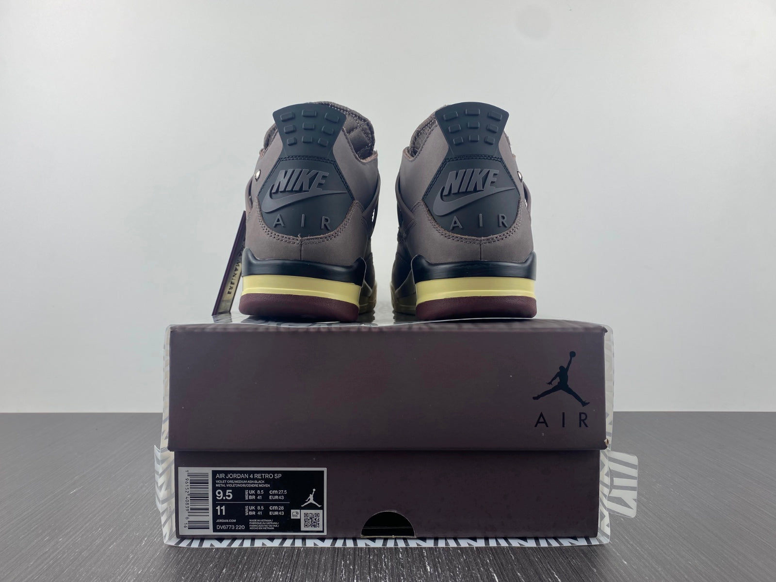 Air Jordan 4 Retro A Ma Maniére