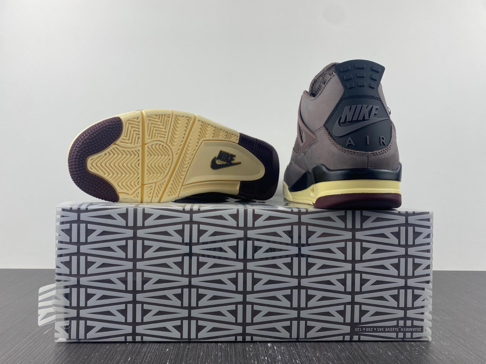 Air Jordan 4 Retro A Ma Maniére
