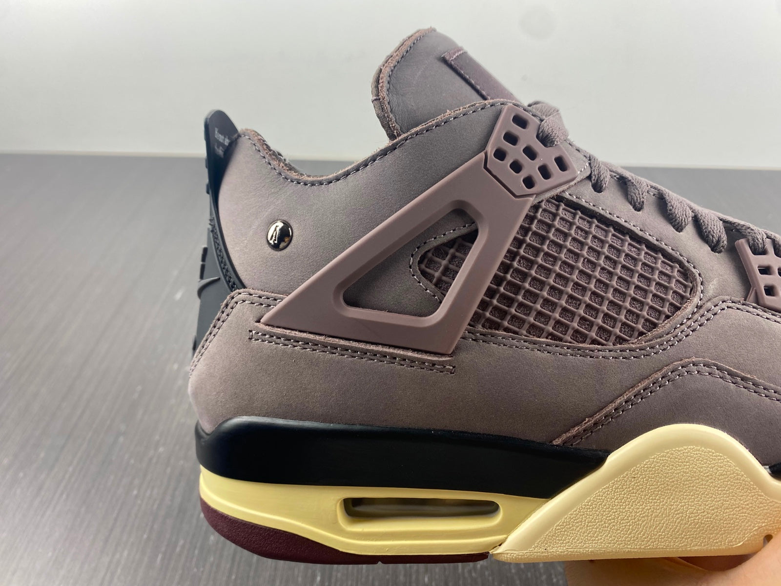 Air Jordan 4 Retro A Ma Maniére
